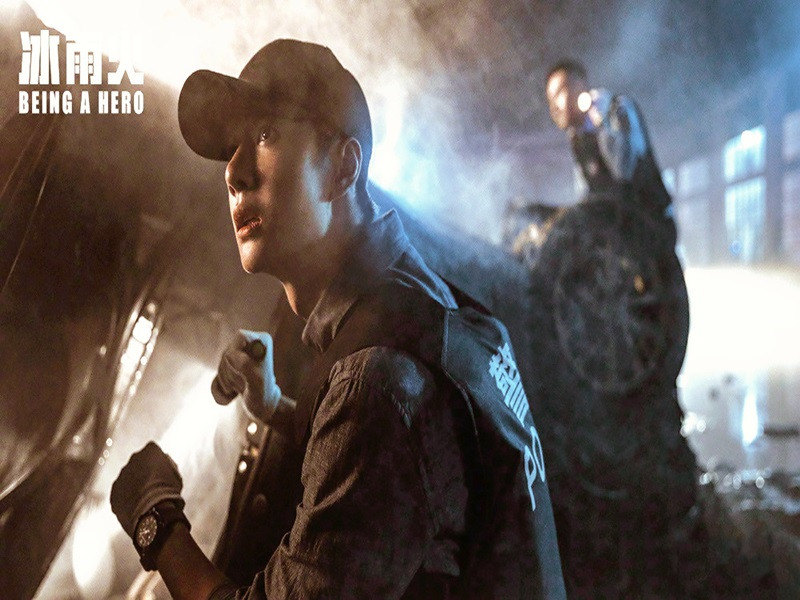 Vương Nhất Bác đóng Trần Vũ trong "Băng vũ hỏa". Ảnh: Harper's Bazaar Vietnam