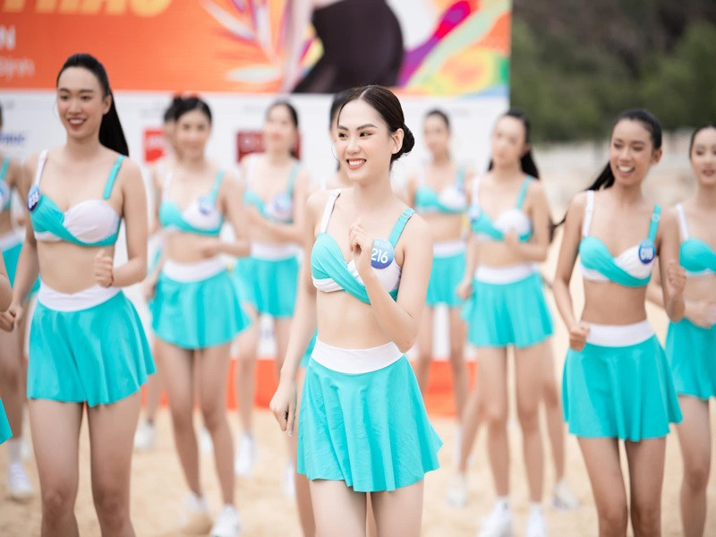 Người đẹp luôn rạng rỡ khi tham gia các hoạt động của cuộc thi.