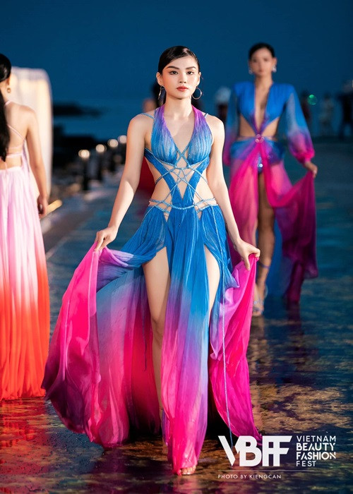 Ở Mai Phương hội tụ mọi yếu tố của một hoa hậu từ nhan sắc đến tài năng.