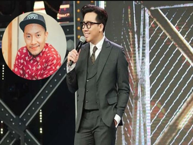 Khi dẫn Rap Việt, khi giới thiệu một thí sinh trùng với tên tình cũ của Hari Won, Trấn Thành nói rằng, "Tiến Đạt" là một cái tên khá nhạy cảm. Đến phần giao lưu, nam MC trêu đùa thí sinh này:"Chào Tiến Đạt, anh không hy vọng em họ Đinh". Ngoài ra, trong tập thi có thí sinh tên Tiến Thành, Trấn Thành không ngần ngại đưa ra câu hỏi: "Bạn là mix giữa Trấn Thành và Tiến Đạt đó hả?". Ảnh: Tổ Quốc