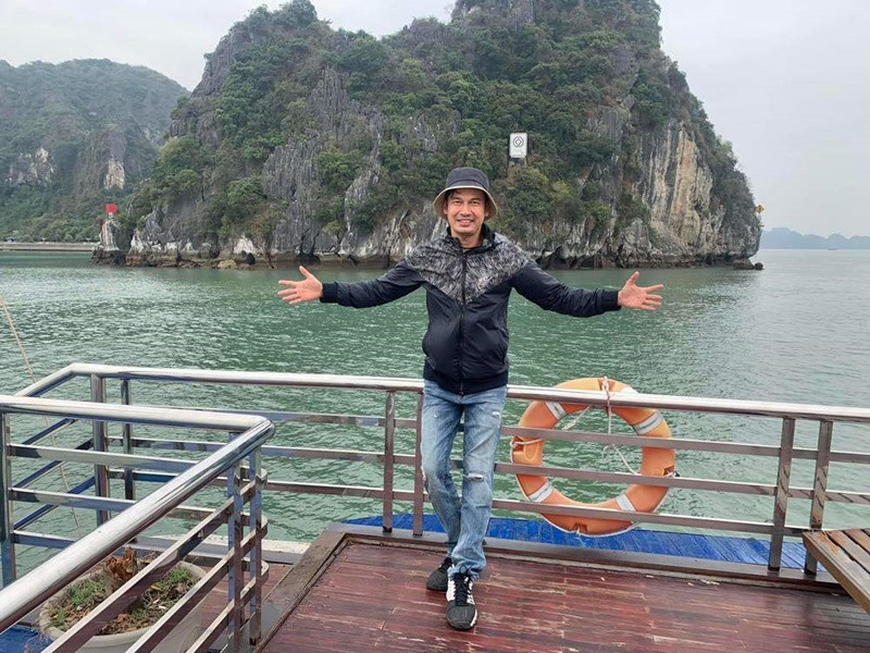 Tiết Cương lấy vợ ở tuổi 49. Ảnh: Bảo vệ công lý