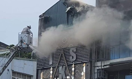 Viet Hoang “Lua am” tiec thuong chien si cuu hoa hy sinh