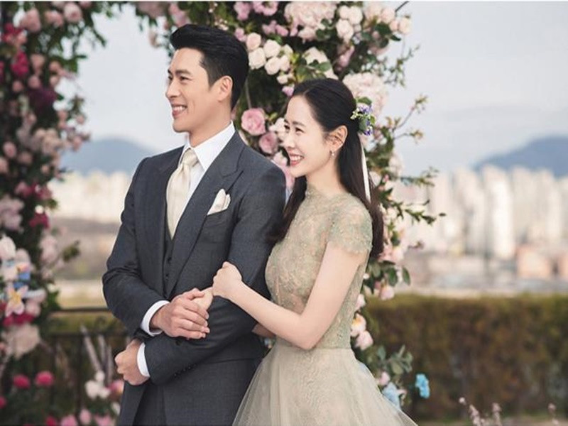 Loạt ảnh cưới rõ nét của vợ chồng Hyun Bin được công ty quản lý chia sẻ vào tháng 4/2022. Ảnh: Người lao động