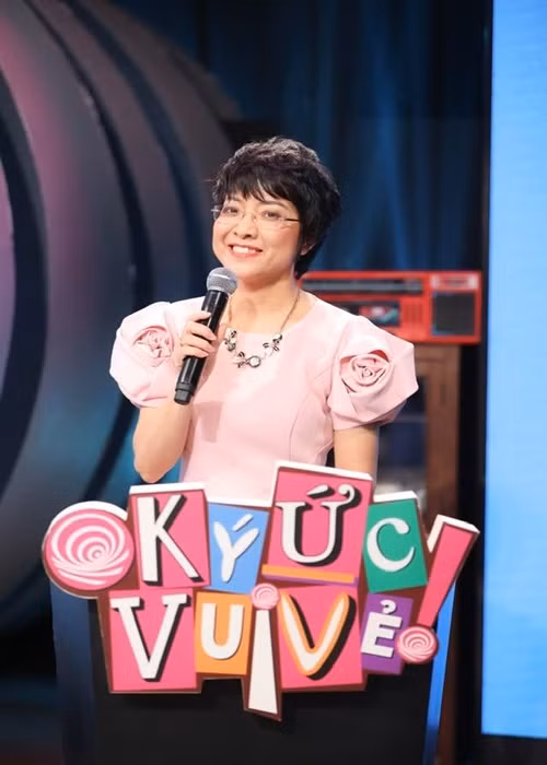 Thảo Vân vẫn theo đuổi công việc dẫn chương trình. Bắt đầu từ tháng 5/2022, cô thay nhà báo Lại Văn Sâm dẫn Ký ức vui vẻ mùa 4.