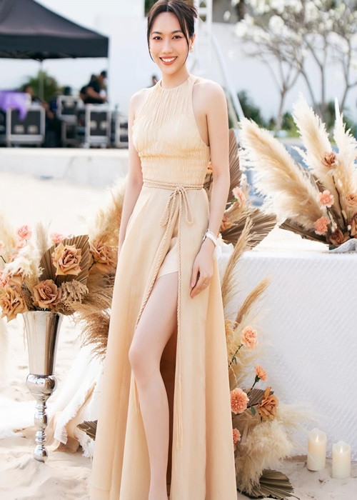 Diệu Nhi từng cho biết, cô tin mình có nguồn năng lượng tích cực để người bên cạnh cảm thấy vui vẻ, thoải mái nên quen được người đẹp trai, học giỏi, gia đình tử tế như Anh Tú. Ảnh: FBNV