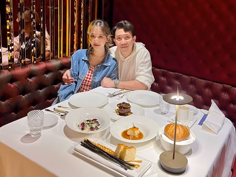 Trấn Thành dí dỏm tố bị vợ ép ăn dù đang giảm cân: "Tôi đã nói tôi không ăn nữa! Cô muốn gì khi ép tui đến đây hả cô Won".