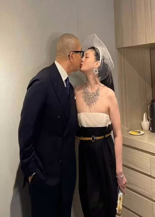 DJ Koo được lòng gia đình Từ Hy Viên. Bà Hoàng Xuân Mai - mẹ của Từ Hy Viên cho biết, con rể rất tốt, lịch sự, hấp dẫn. Ảnh: Tiền Phong