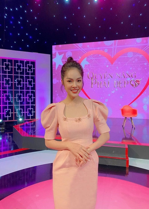 Nữ diễn viên lấy lại vóc dáng sau khi sinh con trai thứ 2. Ảnh: FBNV