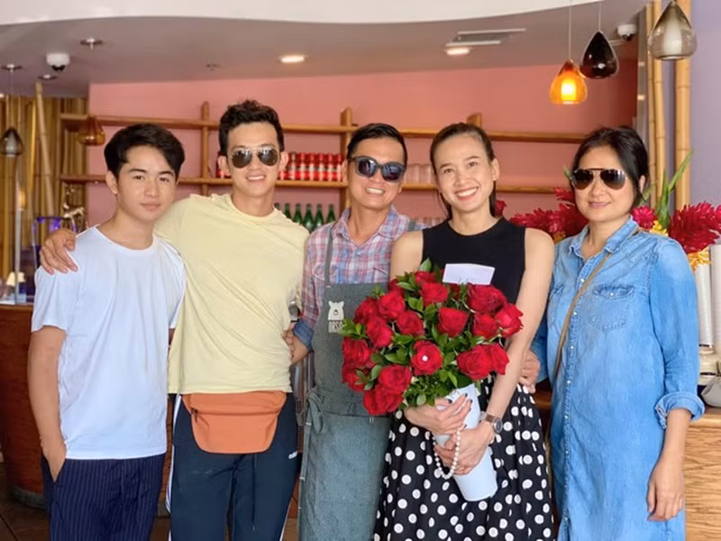 Doanh nhân Tôn Bảo Anh hơn Dương Mỹ Linh 11 tuổi, là một Việt kiều Mỹ. Ảnh: Tiền Phong