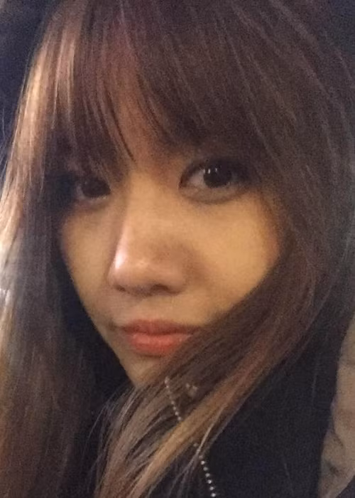 Năm 2020, trong chương trình "Chị em chúng mình", Hari Won cho biết, căn bệnh ung thư cổ tử cung của cô không có cách nào điều trị được. Cô phải khỏe thì mới tự tiêu diệt tế bào ung thư, nếu sức khỏe yếu đi, bệnh sẽ tái diễn. Ảnh: FBNV