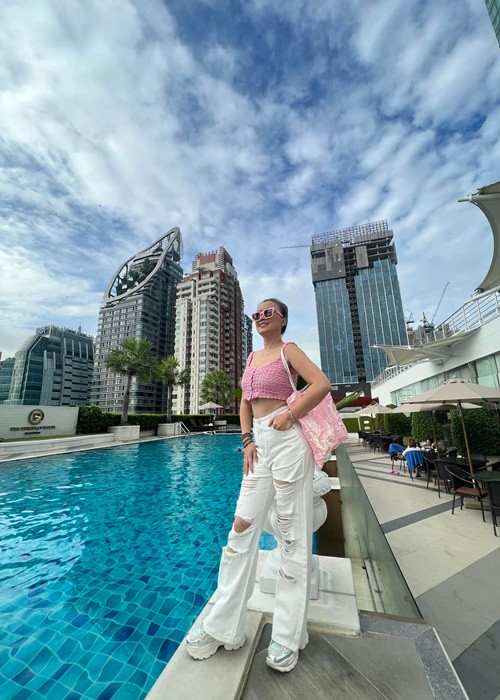 "Cô Xuyến" của "Về nhà đi con" ăn mặc trẻ hơn tuổi 46.