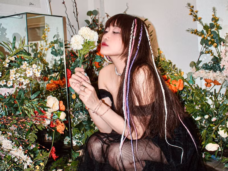 Nữ ca sĩ kín tiếng về chuyện tình cảm sau khi hôn nhân tan vỡ.