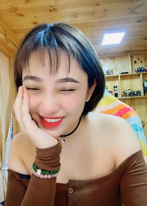 Nói về ồn ào hậu ly hôn, trong cuộc phỏng vấn mới đây với Tri thức trẻ, Lương Minh Trang cho biết, lúc đó, tính cách cả hai hơi trẻ con, suy nghĩ và hành động bốc đồng, nóng tính nên hành xử chưa đúng. Sau đó, hai người ngồi lại với nhau và đưa ra hướng giải quyết.