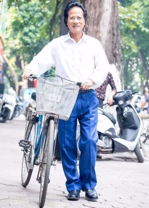 Cuộc hôn nhân thứ hai của Chế Linh cũng không bền lâu. Ông chia tay người vợ thứ hai sau hơn 3 năm chung sống và có 4 người con. Ảnh: Dân Việt