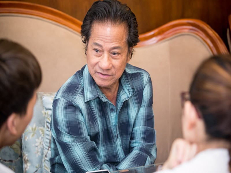 Theo Chế Linh, sự khủng hoảng về căn bệnh suyễn đã làm Thúy Hằng không tỉnh táo. Bà nghĩ rằng nếu ông cứ bỏ bê công việc để chăm sóc cô ấy mãi làm sao tranh được giải thưởng Kim Khánh. Ảnh: Dân Việt