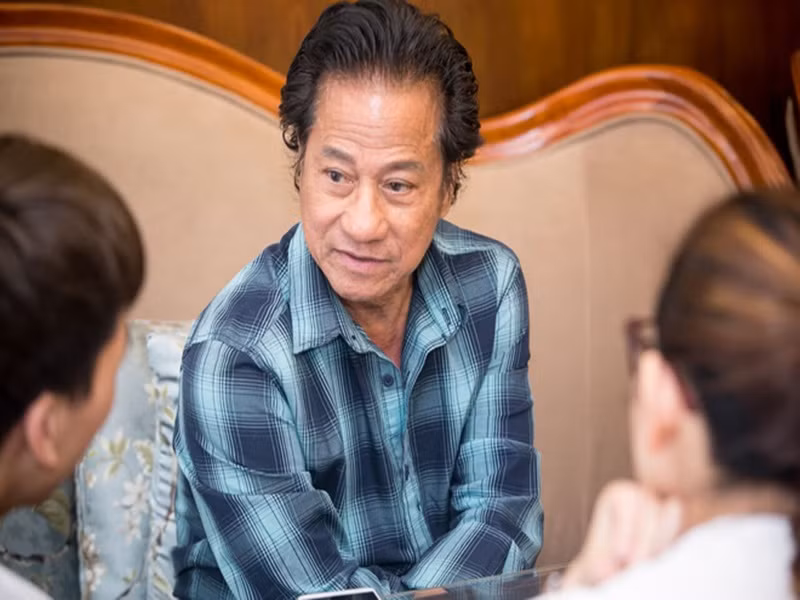 Theo Chế Linh, sự khủng hoảng về căn bệnh suyễn đã làm Thúy Hằng không tỉnh táo. Bà nghĩ rằng nếu ông cứ bỏ bê công việc để chăm sóc cô ấy mãi làm sao tranh được giải thưởng Kim Khánh. Ảnh: Dân Việt