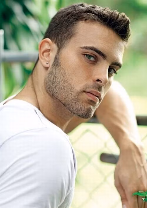 Do đó, làm việc với những vị sếp này bạn có cảm giác vô cùng ức chế. Lúc này sếp quyết định một kiểu, lát sau sếp lại đổi ý. Ảnh minh họa: Pinterest.