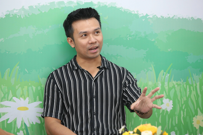 Quang Sot “Doi dac nhiem nha C21” bi khan gia “khung bo” dien thoai