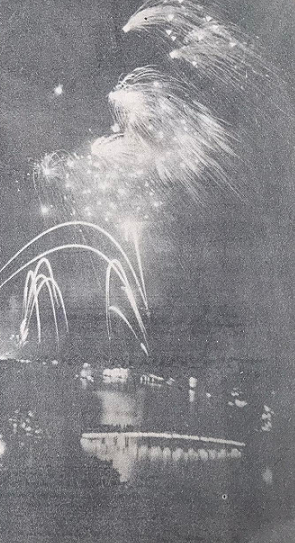 Đêm pháo hoa chào mừng kỷ niệm 30 năm Ngày giải phóng Thủ đô.