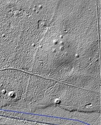Theo Heritage Daily, LiDAR là một phương pháp quét radar khu vực bằng cách sử dụng ánh sáng ở dạng tia laser, đo đạc khoảng thời gian mỗi tia nhỏ chạm tới mặt đất rồi quay lại thiết bị để tạo ra một bản đồ 3D về địa hình khu vực.