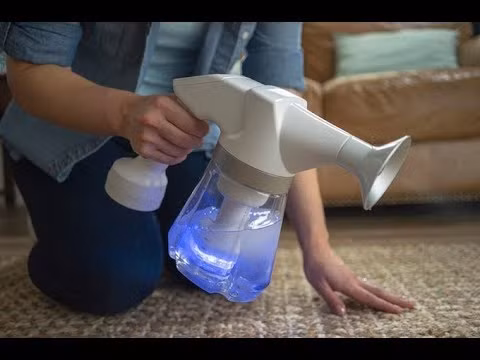 Với mục tiêu chống khuẩn, Egret đã cho ra đời bình phun tích hợp chức năng tạo ra nước điện giải khi bạn nhấn nút trên tay cầm.