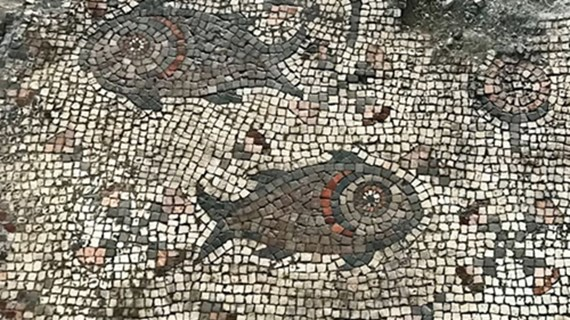 Bức tranh tường có niên đại từ thế kỷ thứ tư sau Công nguyên, sau khi Đế chế La Mã phương Tây tách ra từ Đế chế Đông La Mã (còn được gọi là Đế chế Byzantine).