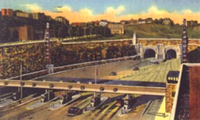 Martha ra lau kính chắn gió phía sau trong khi Jackson lau phía trước. Khi Wright quay lại thì vợ anh đã biến mất. Điều kì lạ là anh cũng không nghe hay nhìn thấy bất kì điều gì bất thường.