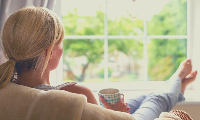  6. Người đơn giản, không thích phô trương: Trên thế giới không thiếu những người giỏi nổi tiếng không thích khoe khoang, phô trương những gì mình sở hữu, thậm chí một số người chỉ sử dụng những thứ rất rẻ tiền.