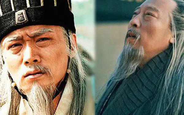 Tư Mã Ý mừng thầm, nói với Hạ Hầu Bá rằng: "Ta xem thiên văn, thấy tướng tinh đổi ngôi Khổng Minh chắc chắn đang lâm bệnh, không còn sống được bao lâu nữa".