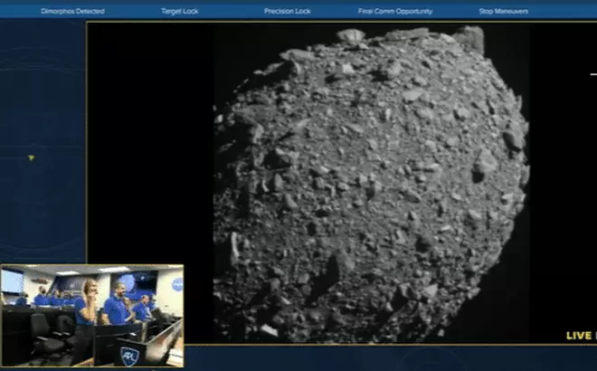 Trước khi va chạm, tiểu hành tinh mất 11 giờ 55 phút để quay quanh tiểu hành tinh mẹ của nó. Các nhà khoa học đã dự đoán DART sẽ rút ngắn quỹ đạo này 10 phút, nhưng ông Nelson cho biết nó đã rút ngắn tận 32 phút. Nếu một tiểu hành tinh dự định lao vào Trái Đất thì một chút chệch quỹ đạo như vậy dư sức khiến nó trật mục tiêu.