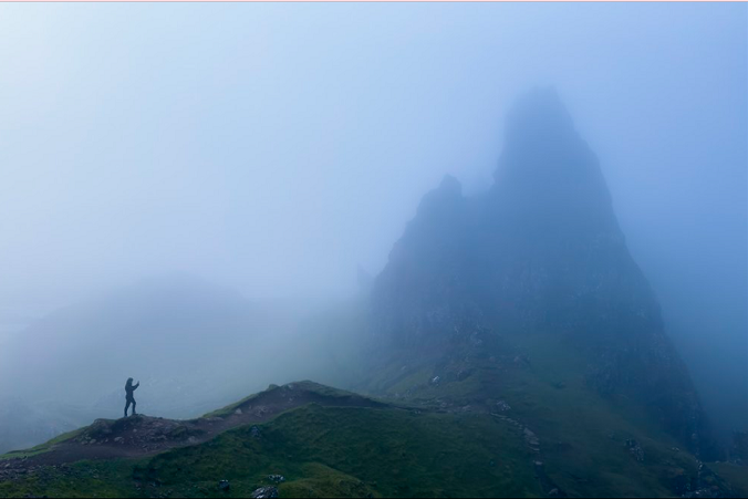 Nhưng với Apple, hãng công nghệ chọn một hướng đi mới khi zoom 2x của hãng sẽ cắt ở khu vực trung tâm hình ảnh có độ phân giải 12 MP của cảm biến. Nhờ đó, người dùng sẽ nhận được ảnh chụp có mật độ điểm ảnh cao mà không cần sử dụng đến phương pháp gộp điểm ảnh hay “vẽ lại” hình ảnh như trước đây.