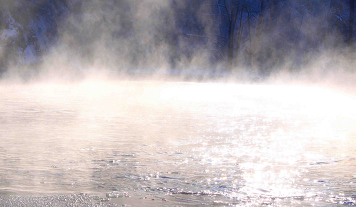 Tất nhiên với sự phát triển của khoa học và công nghệ hiện đại chúng ta có thể tạo ra nước, nhưng nó chỉ có hạn. Mỗi năm, khoảng 577 nghìn m3 nước sẽ bốc hơi. Dù con người hoàn toàn không sử dụng nước thì nước vẫn sẽ biến mất trong khoảng 2.500 năm nếu không có mưa. Nếu chúng ta vẫn dùng nước như hiện tại, nước sẽ còn biến mất nhanh hơn thế nhiều.