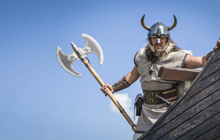 Thuộc một trong những nền văn minh tàn ác nhất lịch sử nhân loại, người Viking đã khiến cả châu Âu kinh hoàng với hoạt động cướp bóc và khủng bố tàn khốc của mình.