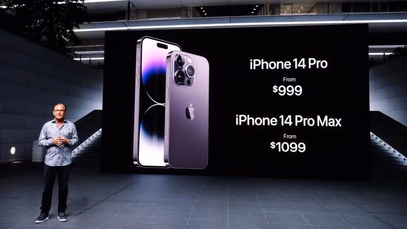 iPhone 14 Plus phiên bản 128GB đang có mức giảm 2 triệu (25,99 triệu), bản 256GB giảm 3 triệu (27,99 triệu), bản 512GB giảm 3,91 triệu (còn 32,99 triệu).