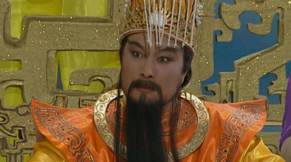 Vậy tại sao cõi Đạo gia lại để cho Ngọc Hoàng với pháp lực yếu kém cai quản thiên đình? Trên thực tế, Lăng Tiêu Bảo Điện nơi Ngọc Hoàng tọa lạc ẩn chứa một bí mật. Và vai trò của Ngọc Hoàng là bảo vệ bí mật này không bị phát hiện hoặc phá hủy nên ông không dám rời Thiên Cung.