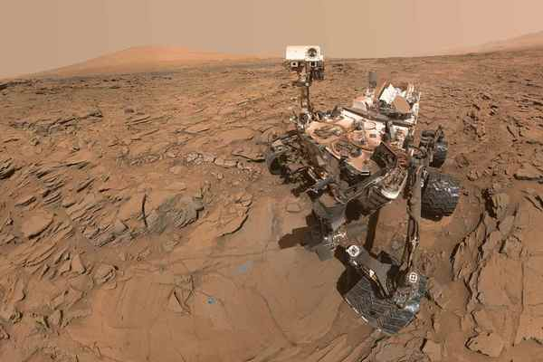 Nhà khoa học Abigail Fraeman thuộc dự án Curiosity tại Phòng thí nghiệm Sức đẩy Phản lực (JPL) của NASA chia sẻ: “Những tảng đá ở đây sẽ bắt đầu cho chúng ta biết hành tinh từng ẩm ướt này đã thay đổi như thế nào để thành sao Hỏa khô hạn ngày nay".