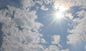 Bên cạnh đó, tia cực tím (UV) từ Mặt Trời cũng là một nhân tố khiến phương pháp này trở nên khó khăn, khi nó khiến các phân tử nước trong khí quyển phân tách thành các hợp chất loại bỏ methyl bromide. Đây là lý do methyl bromide không thể tồn tại lâu trong bầu khí quyển của Trái Đất.