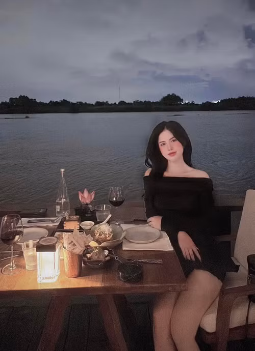 Động thái công khai tình mới của vợ cũ Việt Anh nhanh chóng gây chú ý.