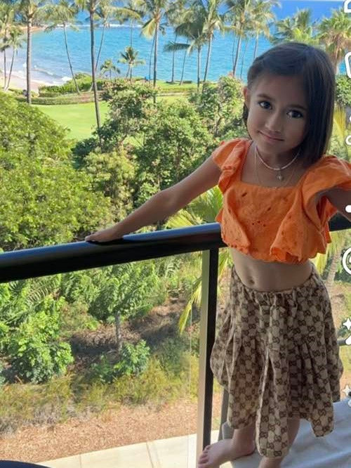 Bích Tuyền và tỷ phú Gerard Williams thường xuyên đưa con gái đi du lịch.