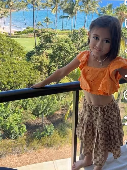 Bích Tuyền và tỷ phú Gerard Williams thường xuyên đưa con gái đi du lịch.