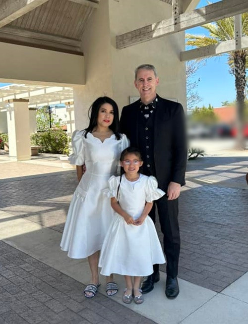 Con gái Bích Tuyền cùng bố mẹ đang sống trong biệt thự 1.600 tỷ ở Mỹ.