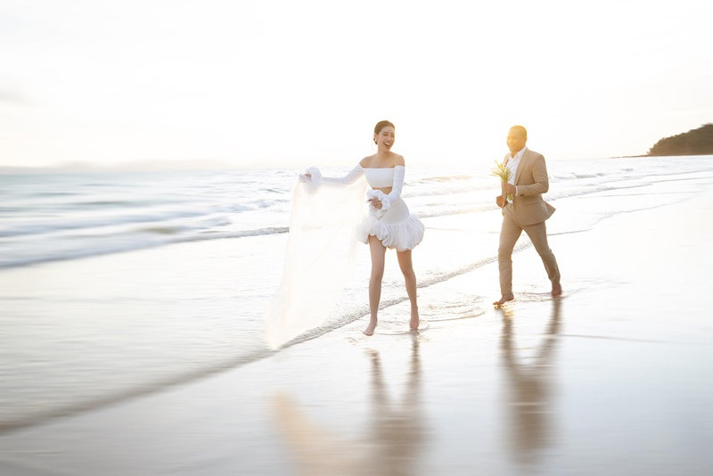 Sau lễ vu quy, vợ chồng Khánh Vân tổ chức đám cưới vào ngày 12/12. Ảnh: FB Khánh Vân.