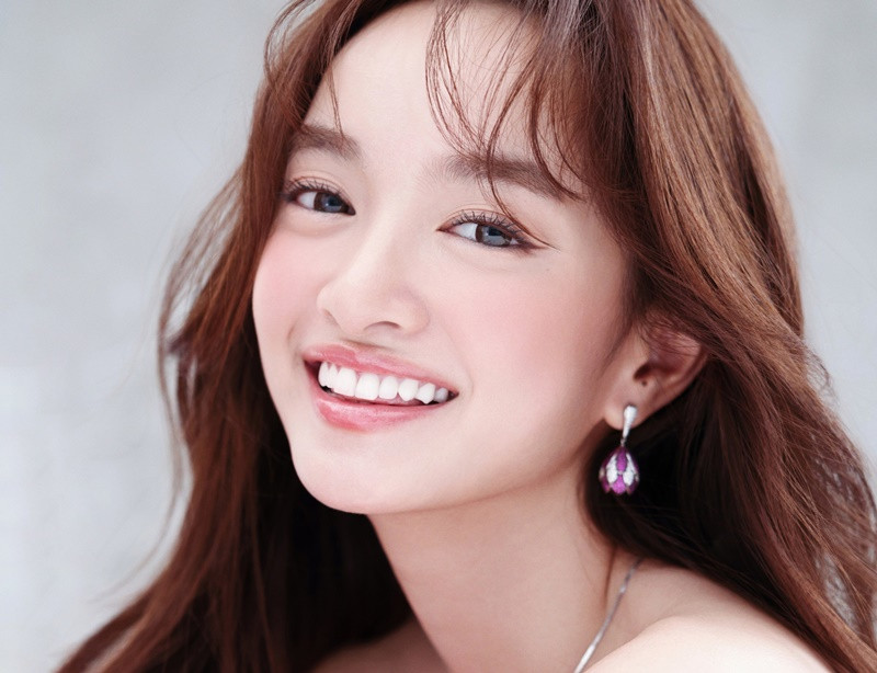Diễn viên Kaity Nguyễn sinh năm 1999, sở hữu nhan sắc ngọt ngào, quyến rũ. Ảnh: FB Kaity Nguyễn.