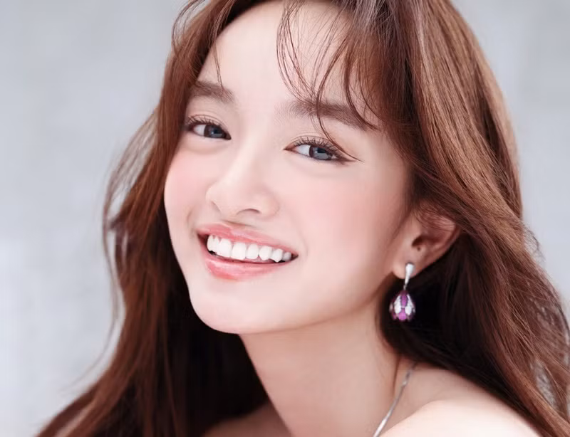 Diễn viên Kaity Nguyễn sinh năm 1999, sở hữu nhan sắc ngọt ngào, quyến rũ. Ảnh: FB Kaity Nguyễn.