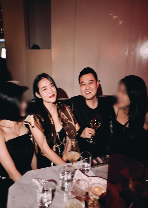 Nhóm của Diệp Bảo Ngọc và Quang Vinh thường xuyên đi ăn uống cùng nhau. Ảnh: FB Diệp Bảo Ngọc.