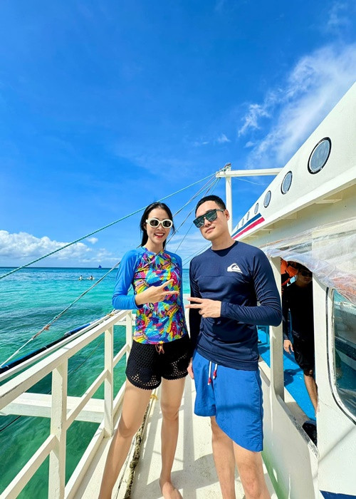 Quang Vinh chưa lập gia đình còn Diệp Bảo Ngọc từng một lần kết hôn, hiện tại làm mẹ đơn thân. Ảnh: FB Diệp Bảo Ngọc.