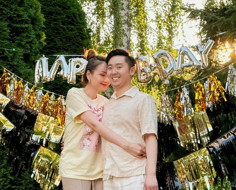 Thanh Duy thường hay mua quà tặng Diễm Hương.