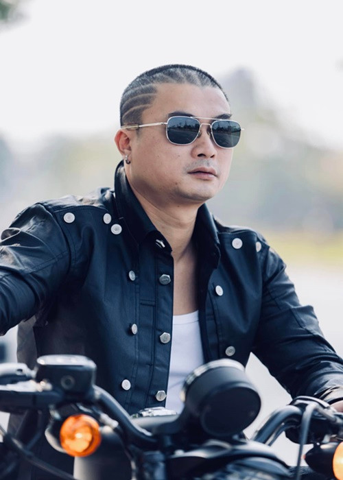 Duy Hưng cũng lọt top 3 đề cử Diễn viên nam ấn tượng tại VTV Awards 2024. Diễn xuất của Duy Hưng ngày càng được đánh giá cao. Năm 2024, Duy Hưng gây ấn tượng với vai trí Trí trong Người một nhà và Khương trong Độc đạo. Ảnh: FB Duy Hưng.