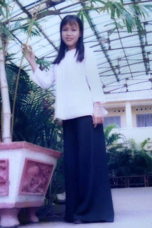 Ngày sinh viên, nhan sắc của Việt Hương khá mộc mạc. Ảnh: VTV.