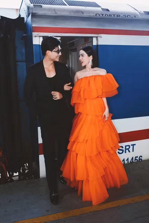 Lệ Quyên ngày càng trẻ đẹp, Lâm Bảo Châu cũng phong độ hơn. Ảnh: FB Lệ Quyên.